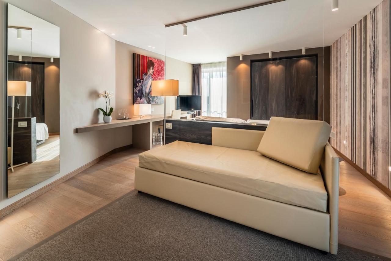 Suites Hotel Astor Belluno Bagian luar foto