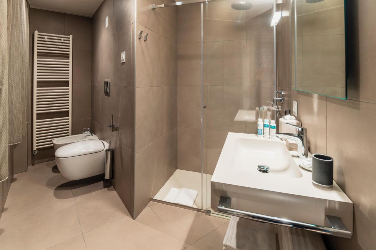Suites Hotel Astor Belluno Bagian luar foto
