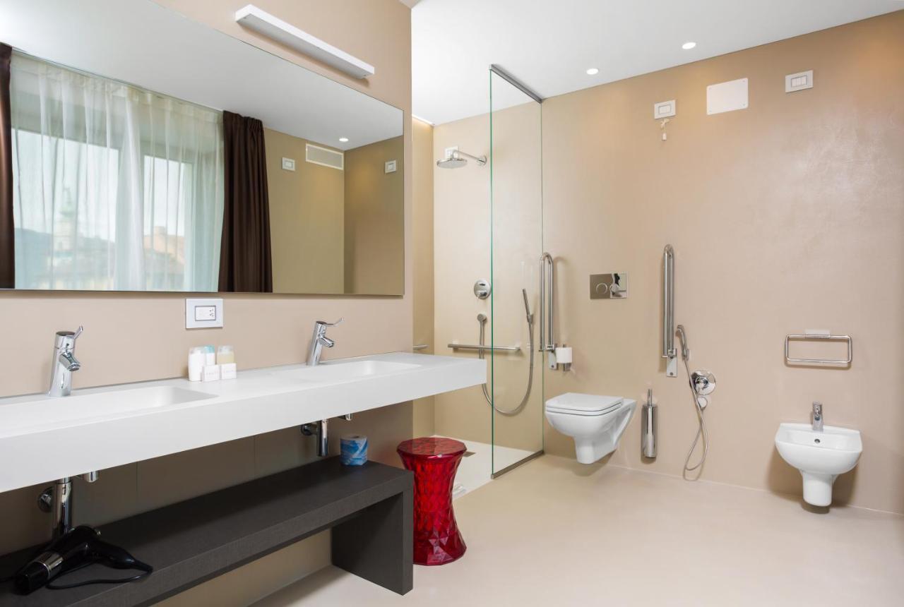 Suites Hotel Astor Belluno Bagian luar foto