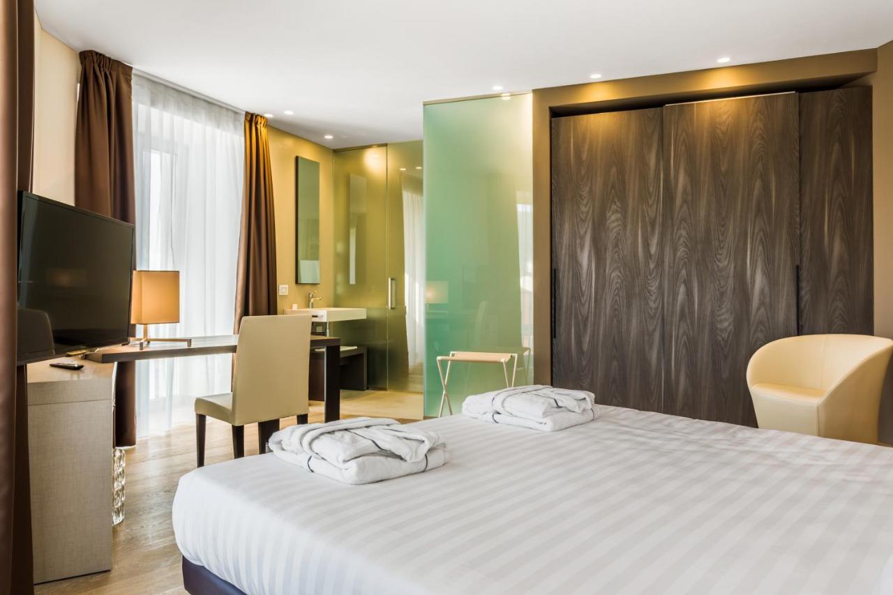 Suites Hotel Astor Belluno Bagian luar foto